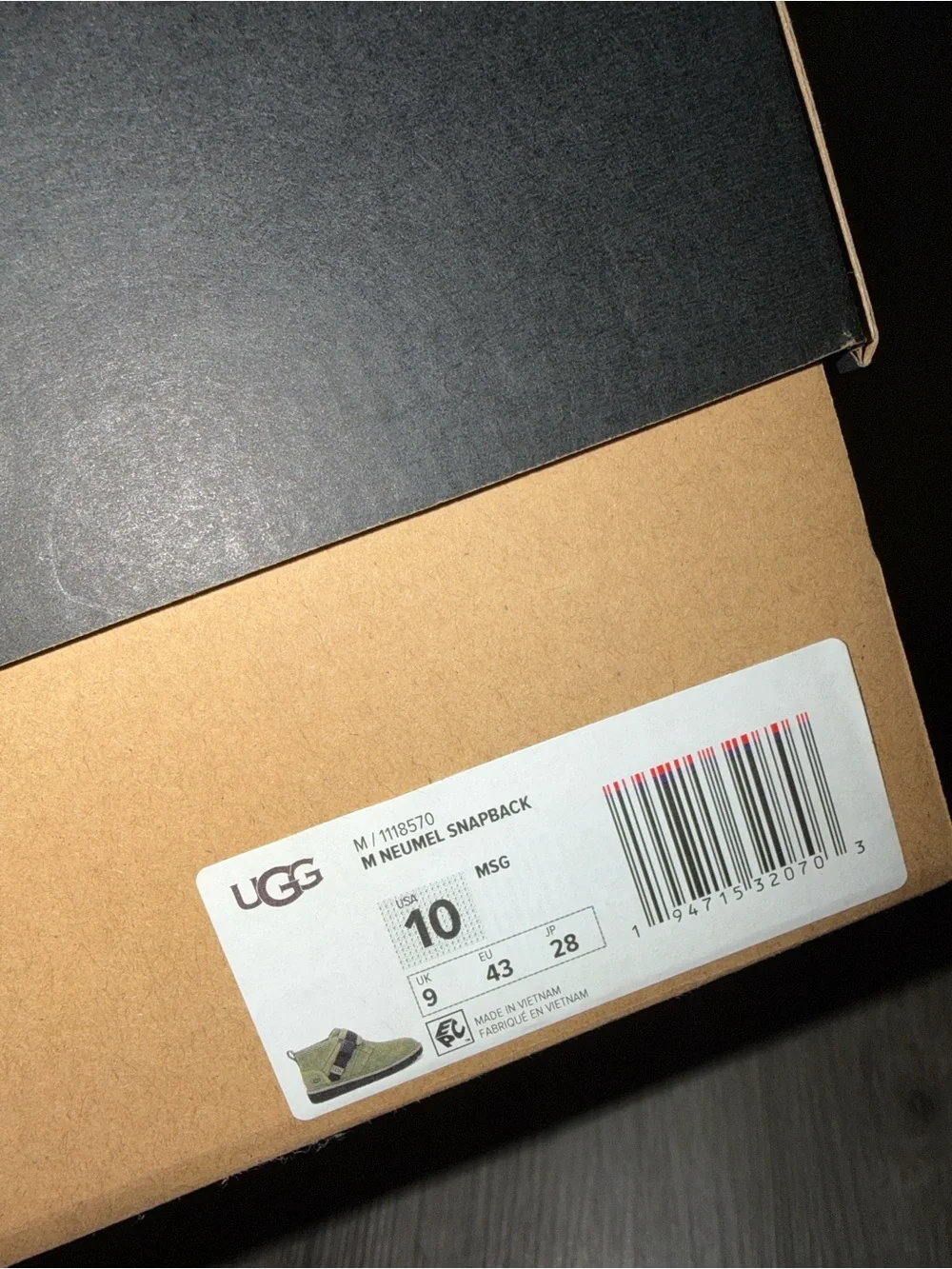 UGG Neumel SnapBack boots men’s size 10